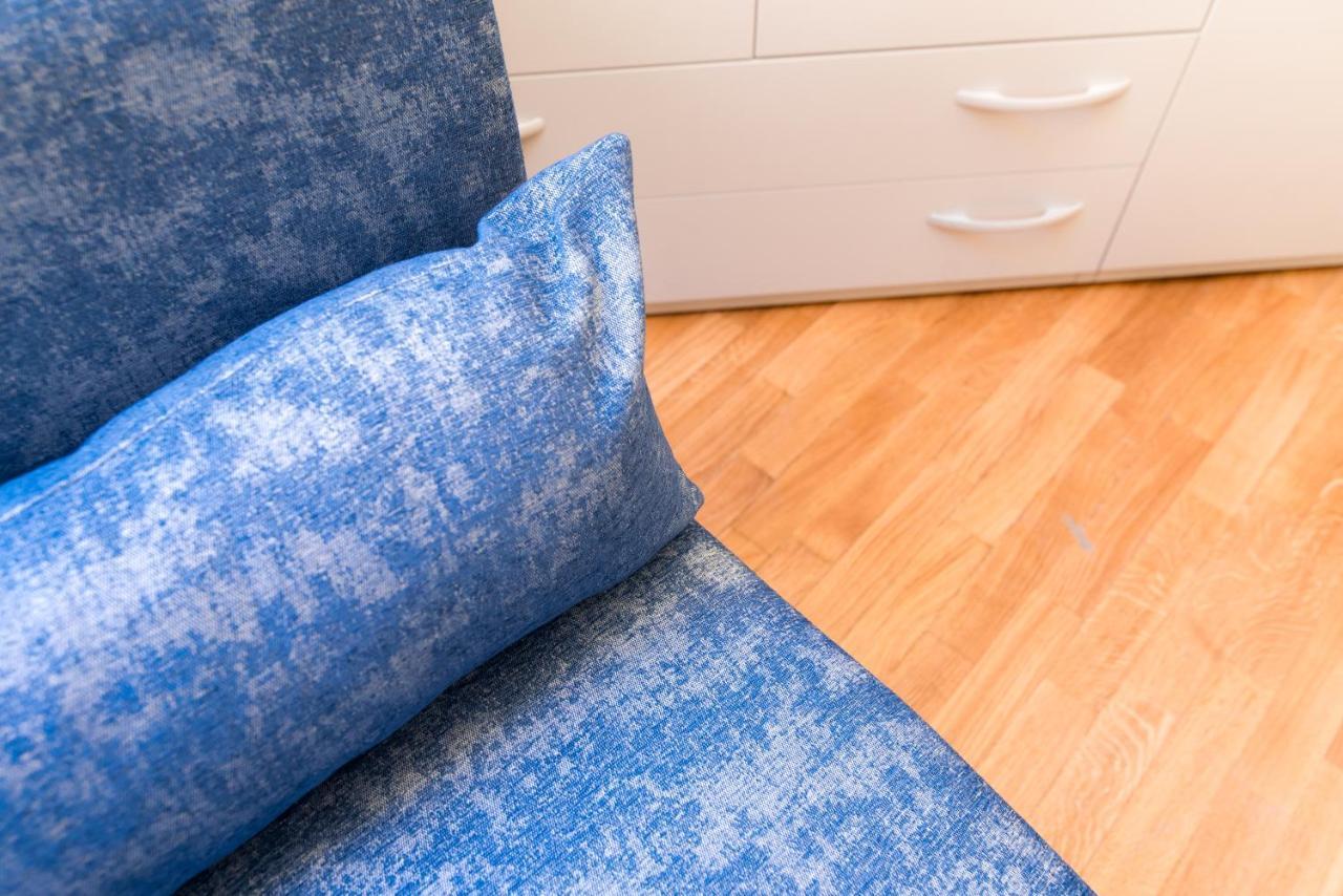 Center Home - The House Of Travelers Como Luaran gambar