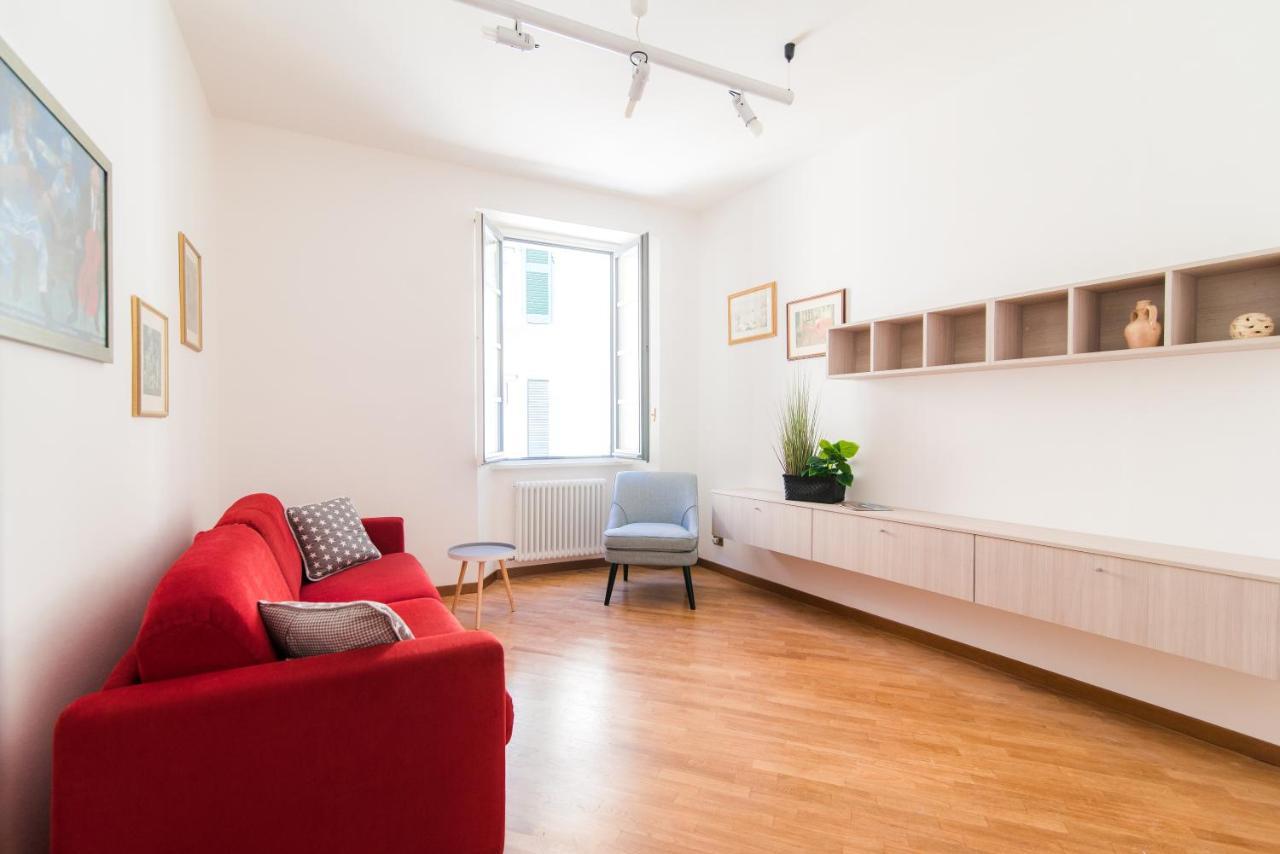 Center Home - The House Of Travelers Como Luaran gambar