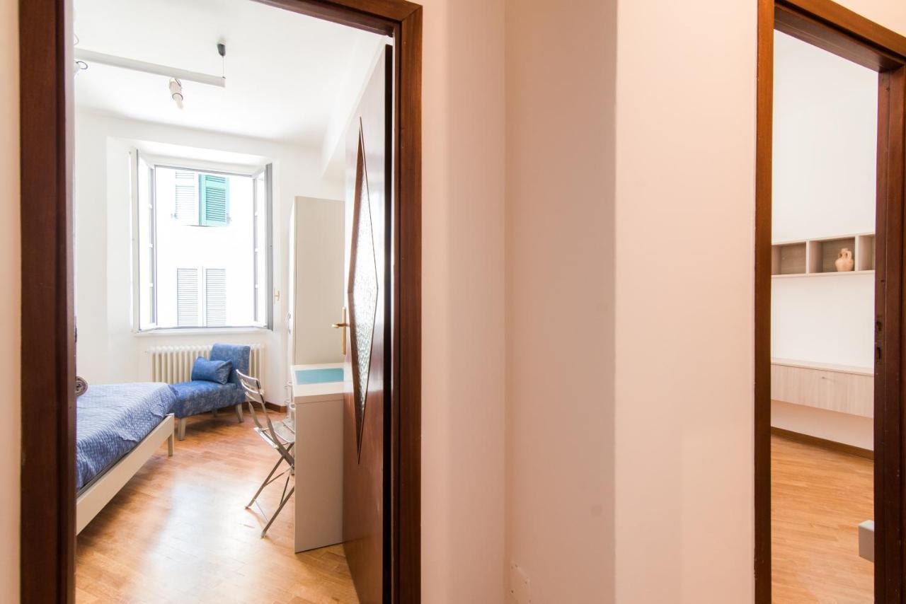 Center Home - The House Of Travelers Como Luaran gambar